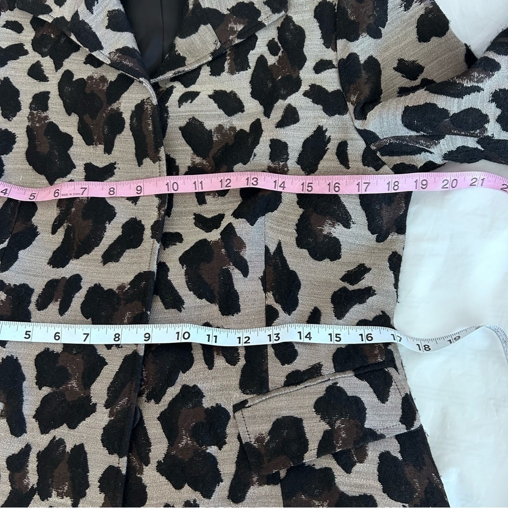 LAFAYETTE 148 Wool Jacquard Leopard Print Blazer Size 6 - Picture 8 of 13